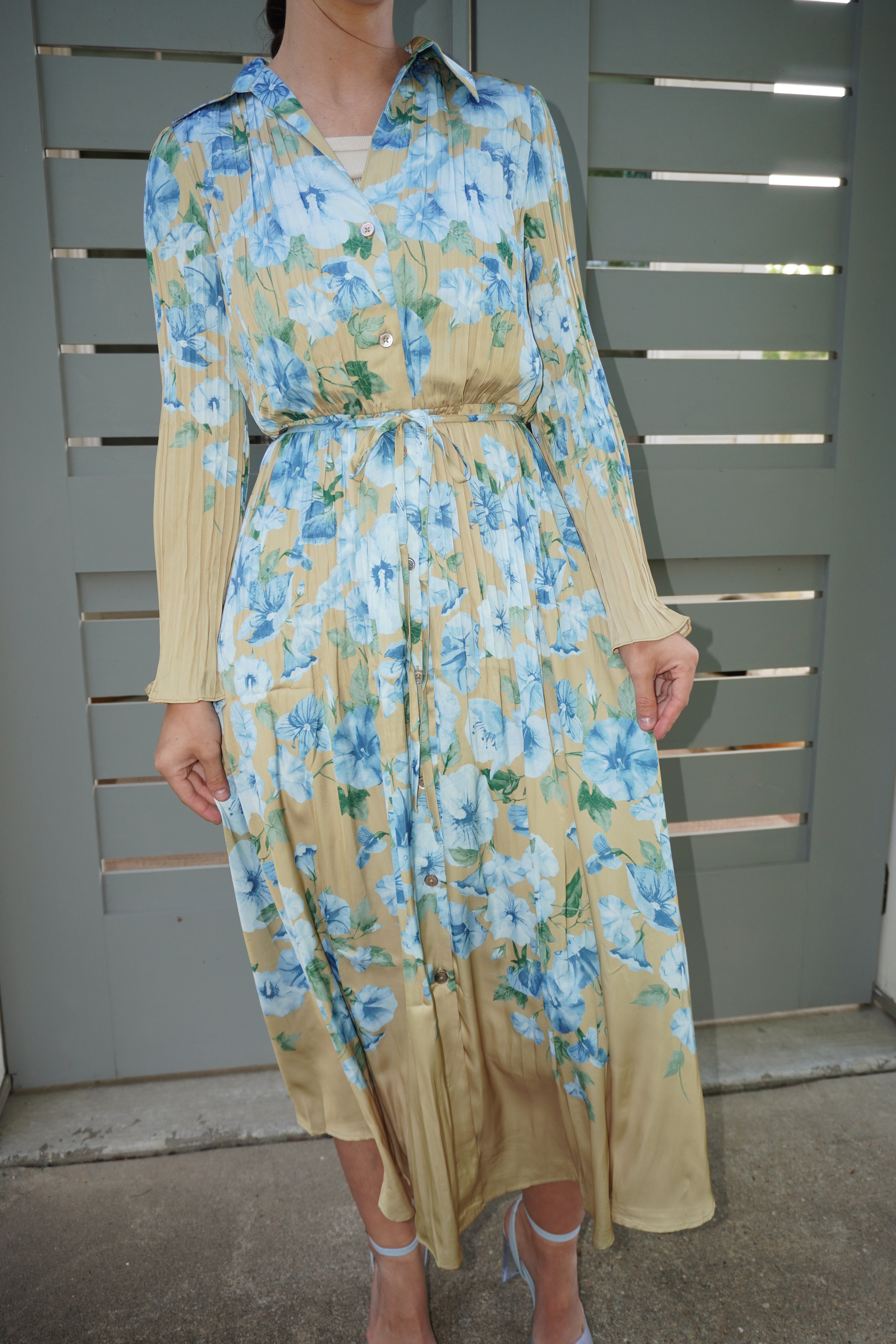 Floral Printed Button down Midi Dress