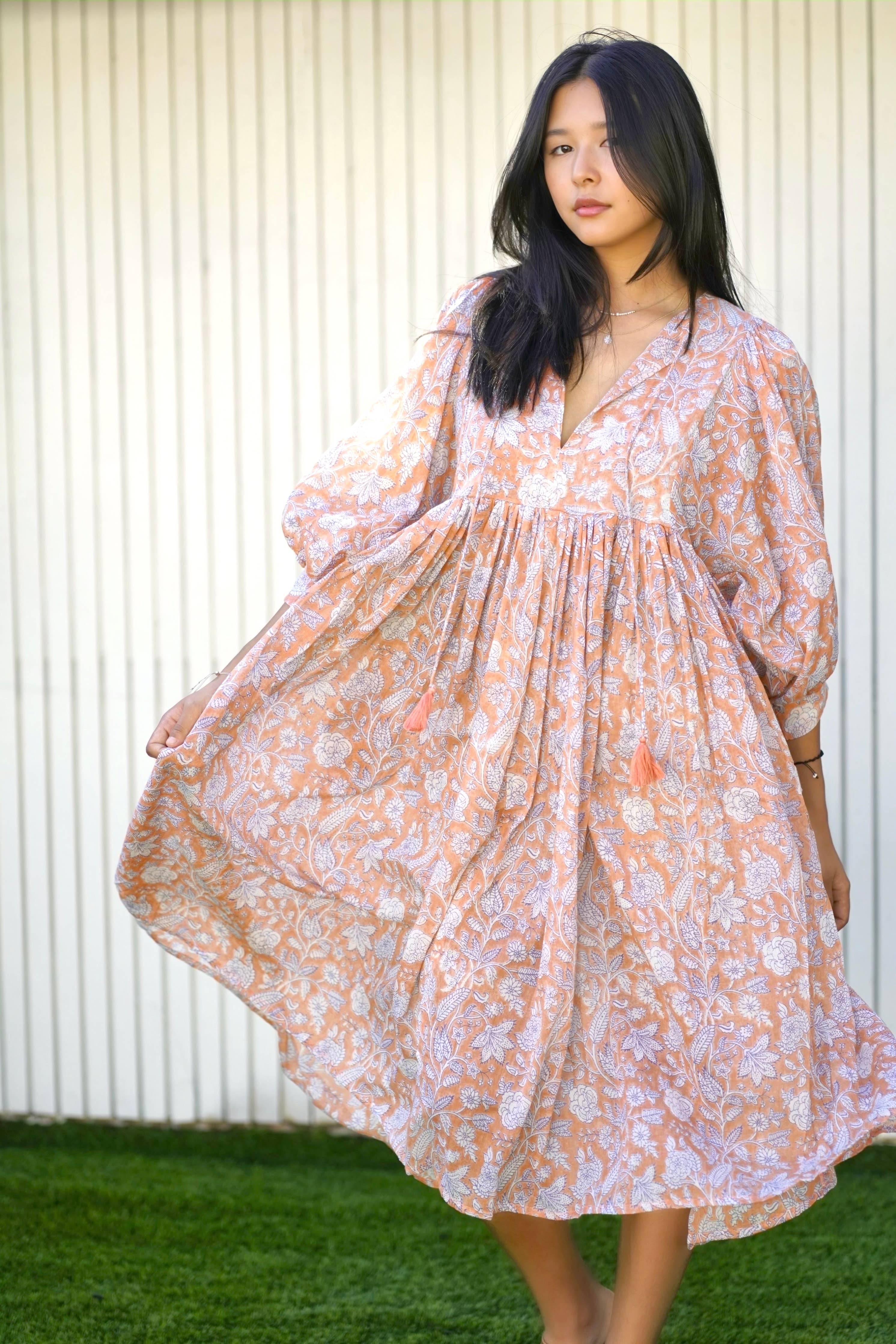 Mylah Midi Dress Block Printed Coral (Apricot)